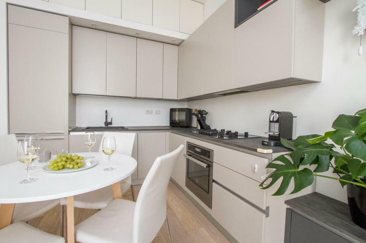 Luxury And Spacious Apartment Milano Exteriör bild
